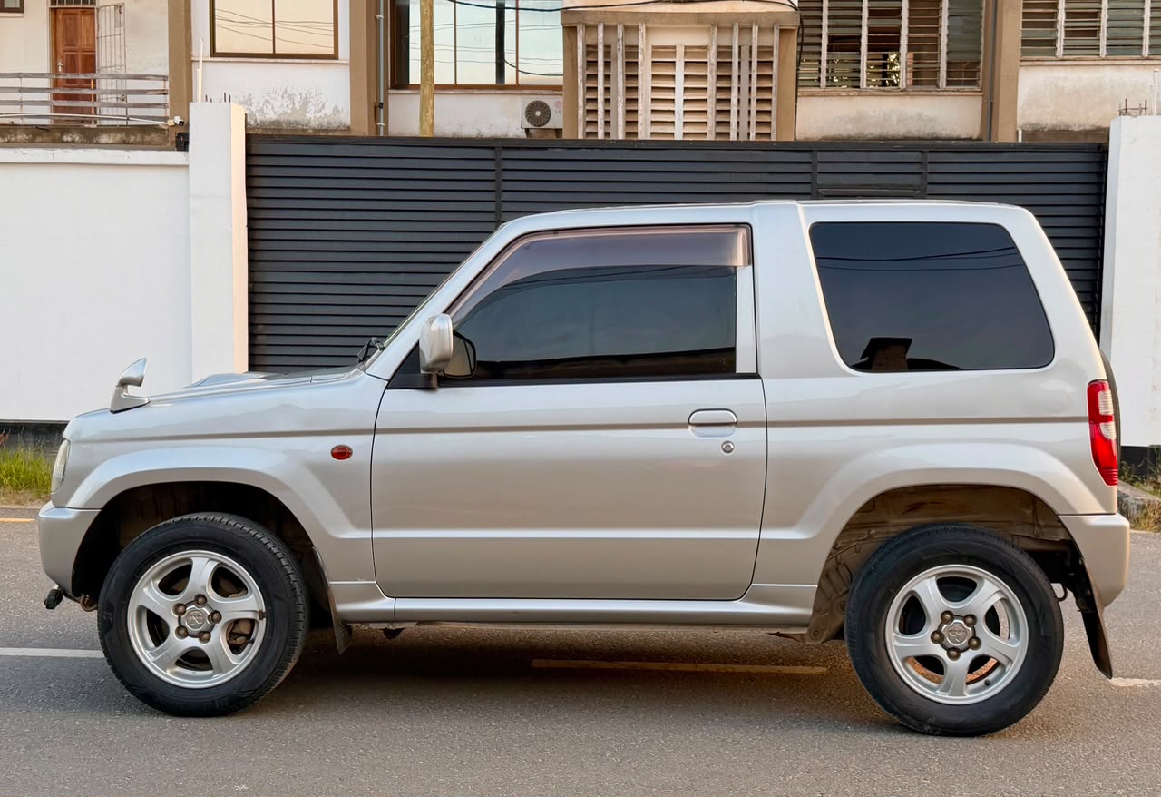 MITSUBISH PAJERO thumbnail 10